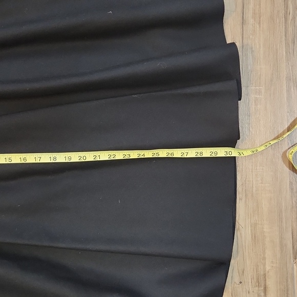 Vintage Louis Feraud black wool skirt size 42 luxury high end quality product - Picture 8 of 8